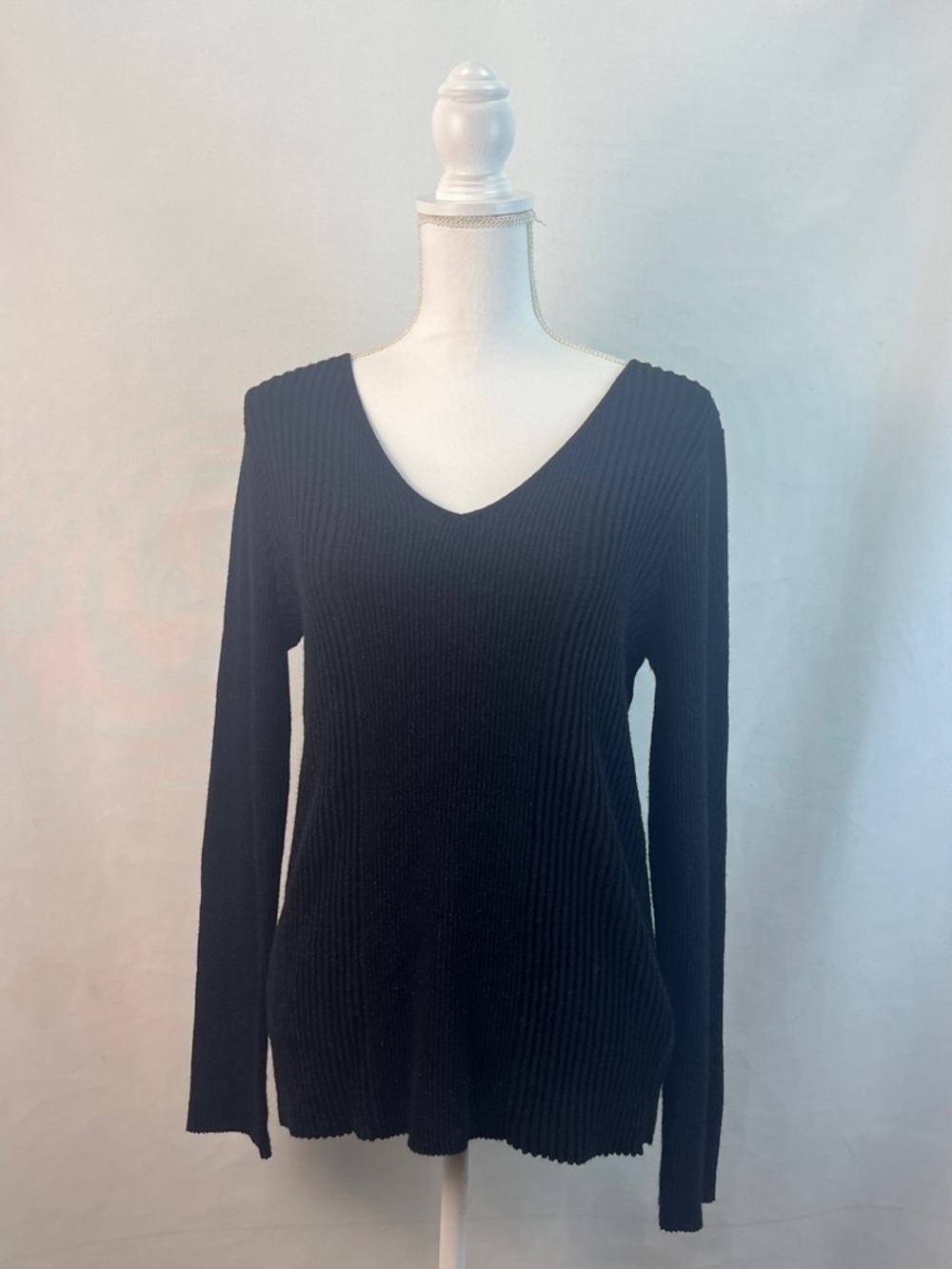 Alfani Black Metallic Ribbed V-Neck Sweater Rayon Blend Knit Size M